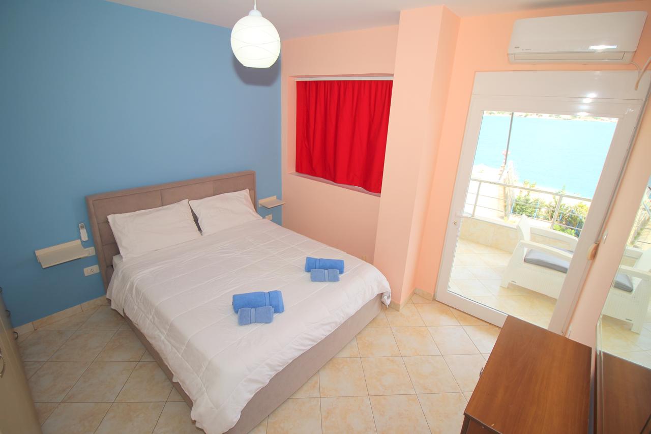 Saranda Point - Blue Apartment